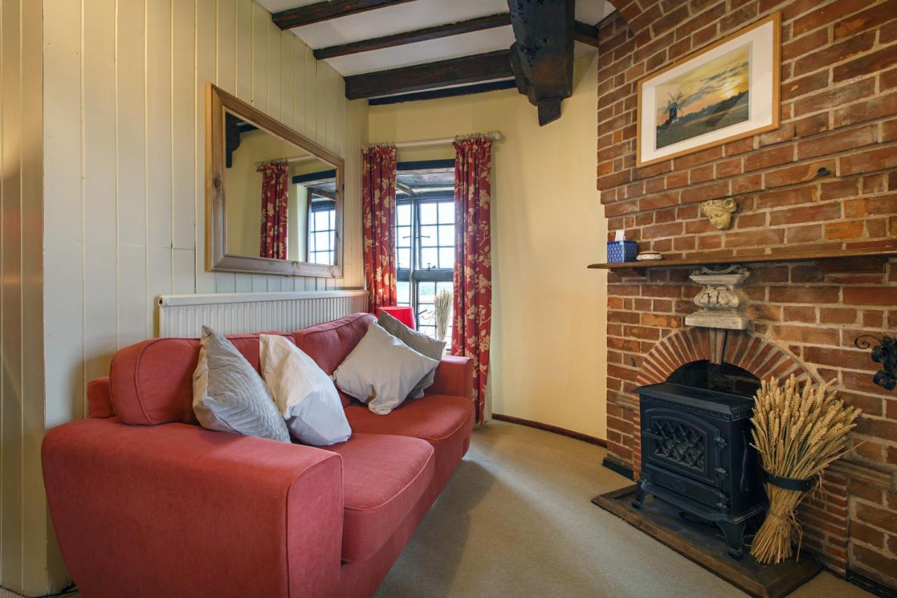 Cley Windmill Bed & Breakfast Holt  Exterior photo